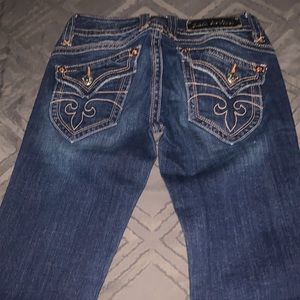 Only been wore a couple of times, in excellent condition.